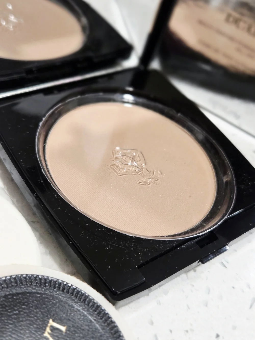 Lancome Dual Finish Matte Pressed Powder - 320N Amande